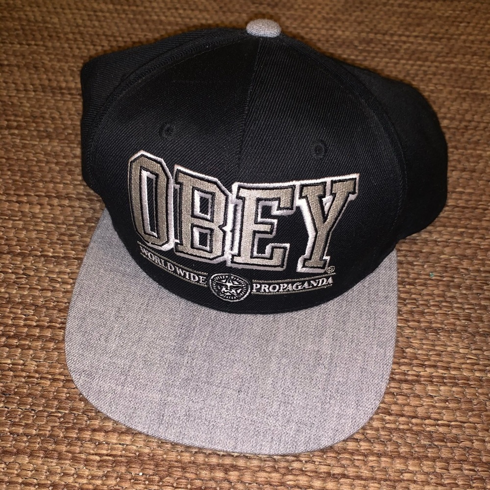 Obey SnapBack Propaganda Hat Black & Grey